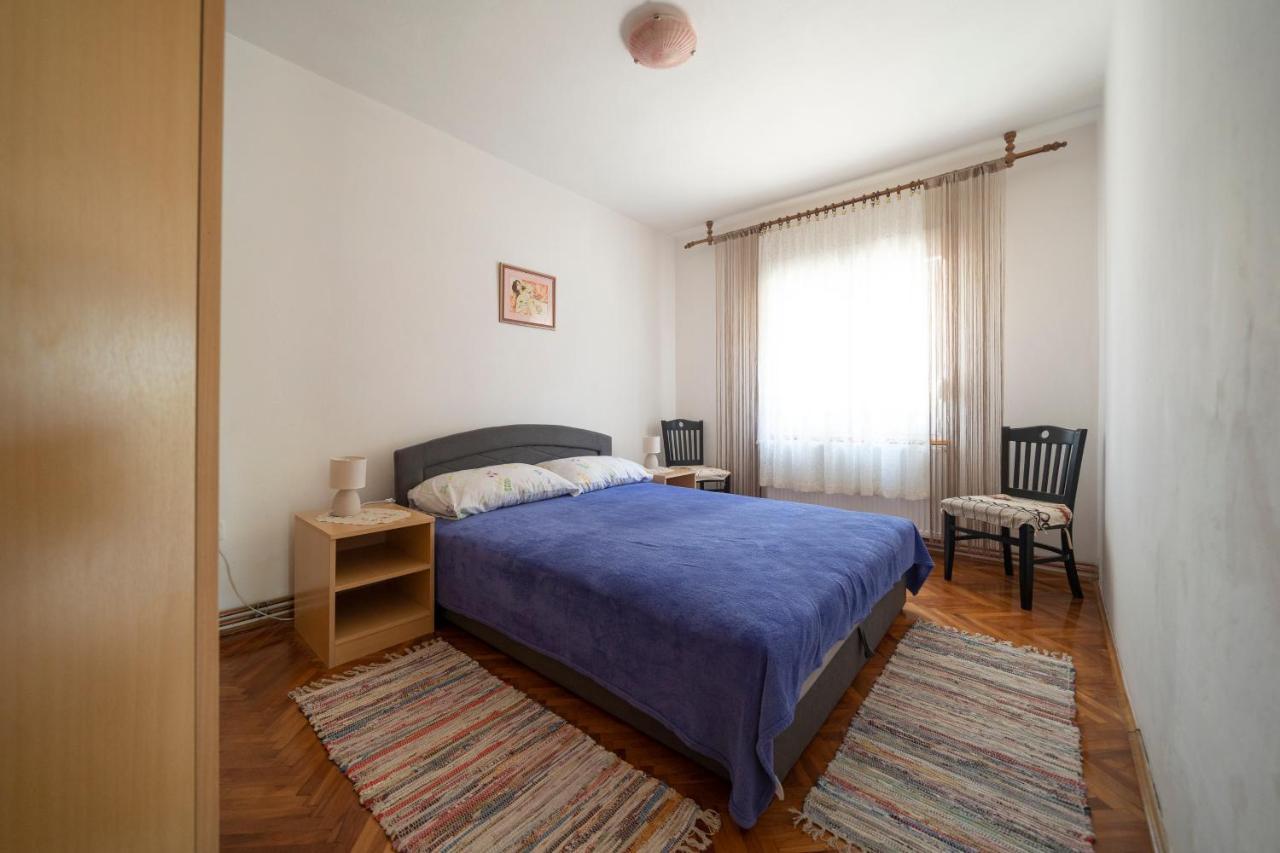 Ema Apartment *